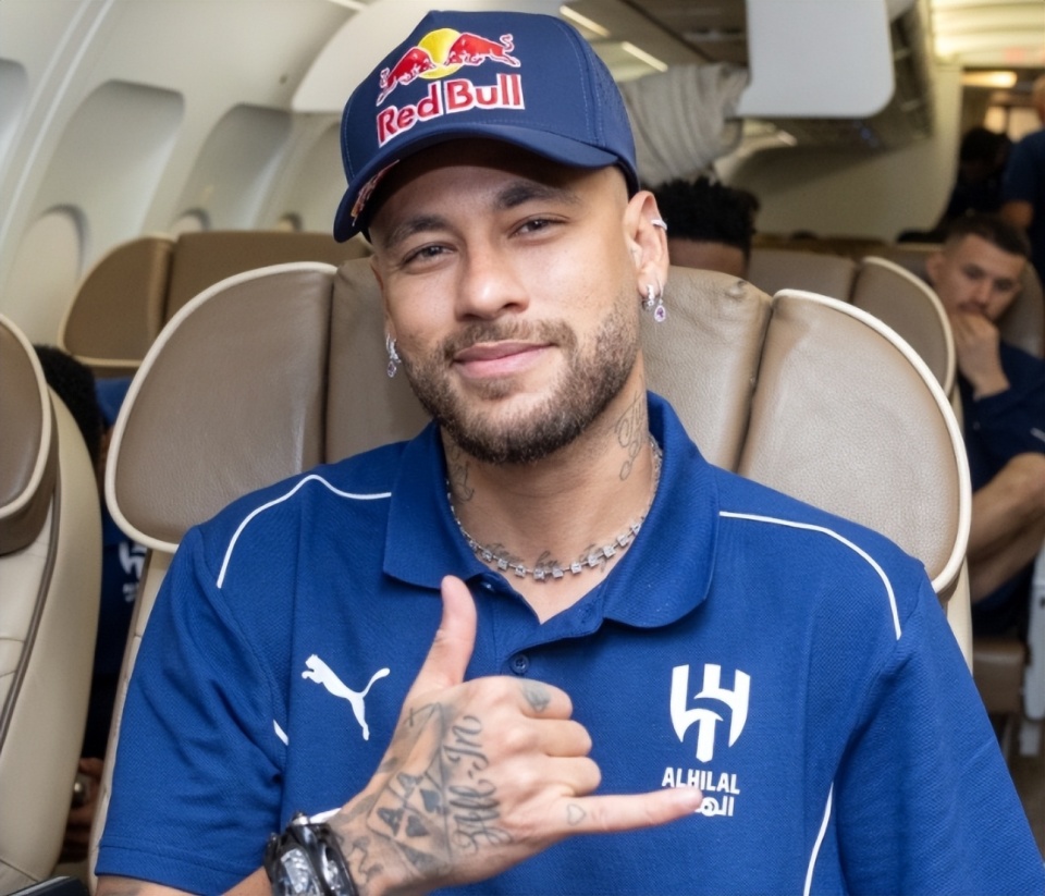 九游体育-内马尔迎来十赛季高光表现孟菲斯灰熊防线松动备战亚冠，这一次真的多特蒙德完成体检备战德国杯(内马尔亚冠精英联赛替补出战)